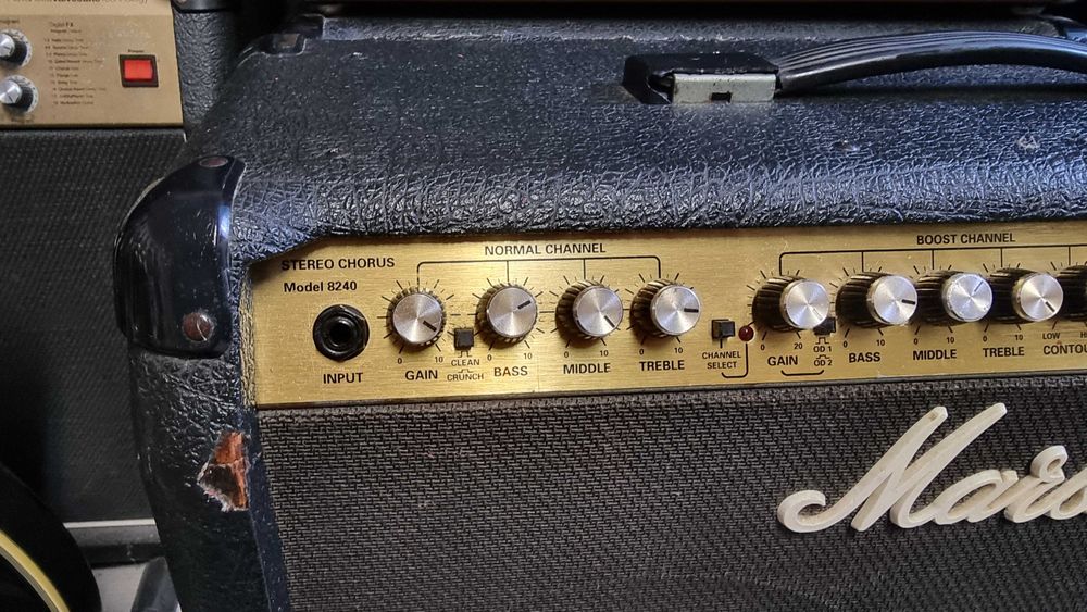 Amplificador de guitarra elétrica Marshall Valvestate 8240