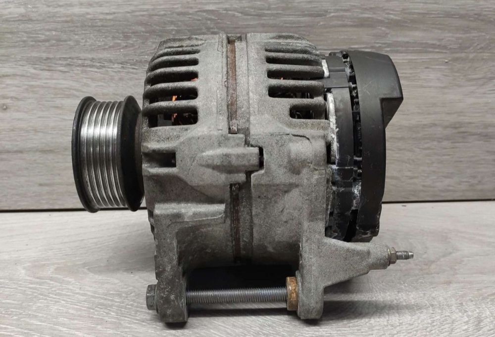 Генератор 2.5 TDI Volkswagen LT 1996-2006 28 35 46, Transporter T4