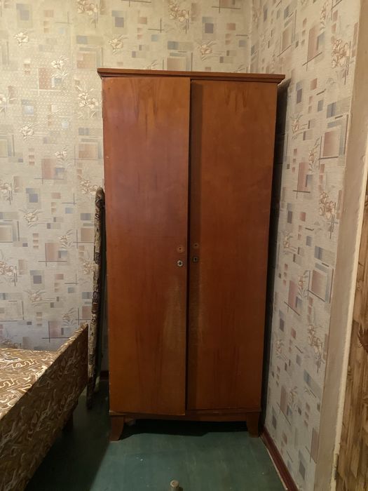 Продам меблі в доброму стані тахта шафа крісло