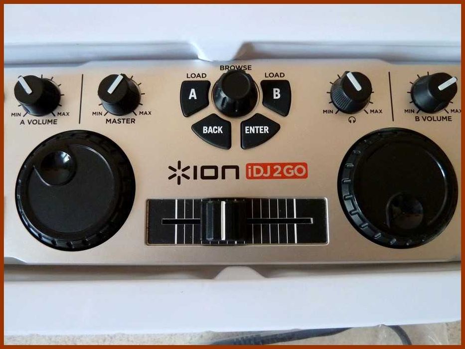 NOWY MIXER Muzyki pod smartphona - dla DJ-a.  iDJ2Go™System.