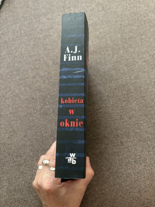 Książka „Kobieta w oknie” A. J. Finn