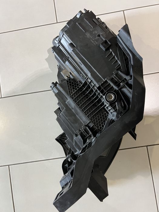 Фара права Audi Q8/SQ8 4M8941086