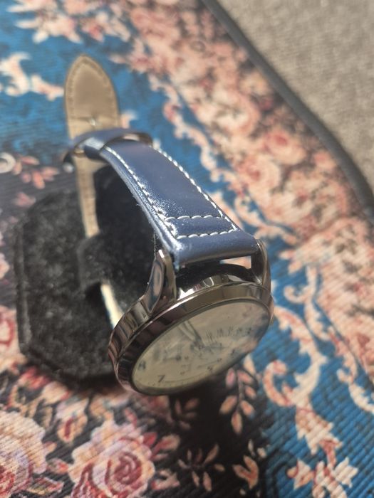 Nowy zegarek militarny w stylu lotniczym