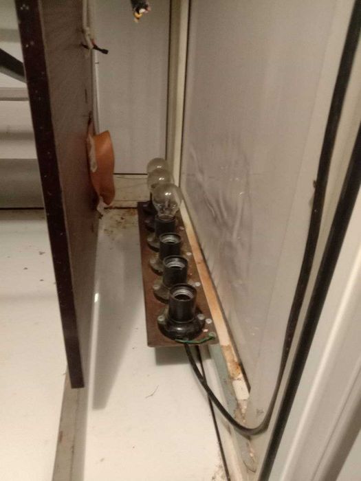 Продам інкубатор Б/В.