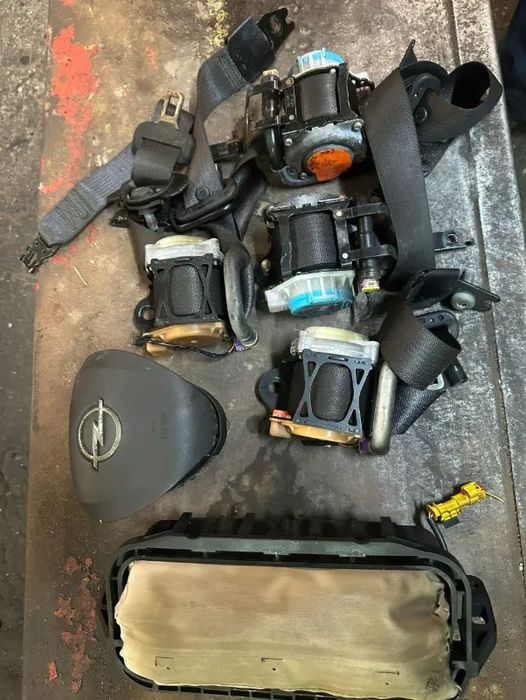 Airbag  poduszki kompletne Opel Insignia B