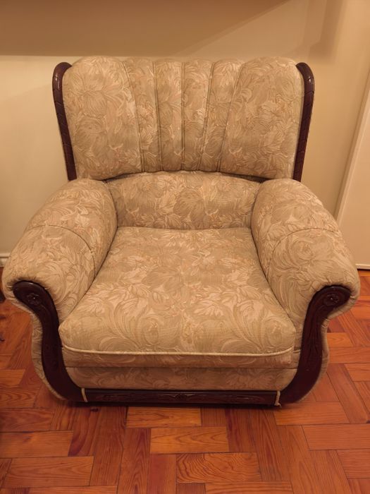 Vendo sofá 3 lugares com cama + 2 individuais