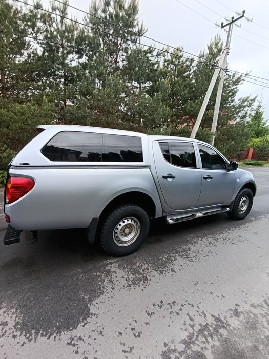 Mitsubishi L200 2013,