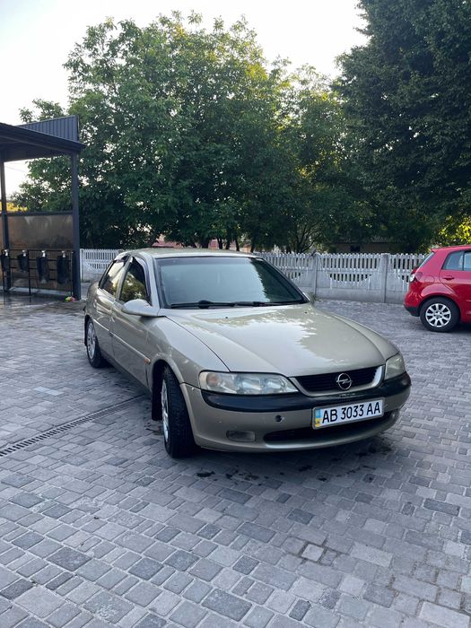 Opel Vectra b 1.8 бензин