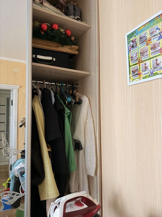 Продам шафу купе та комод