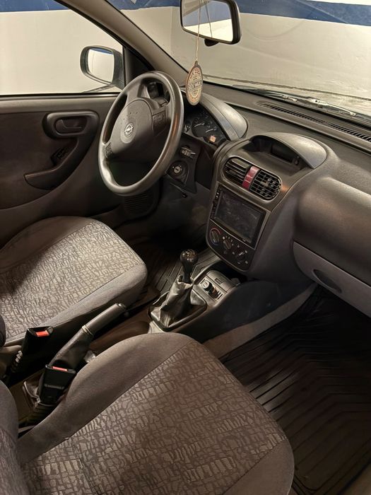 Opel Corsa - 01 - 1.0