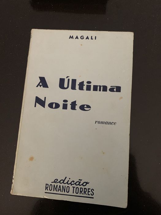 8 livros Colecção Azul. Edição Romano Torres anos 50.