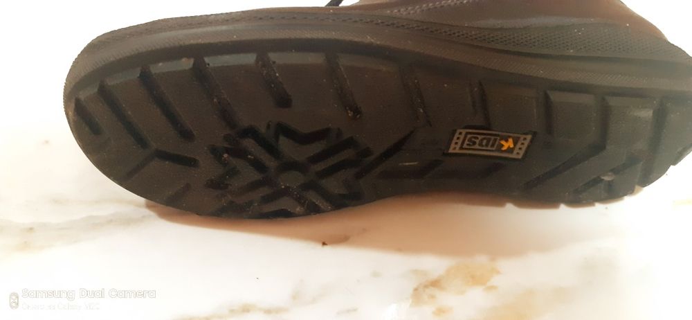 Туфли на мальчика 32 р