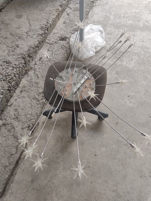 Люстра б /у  не вистачає зірочок