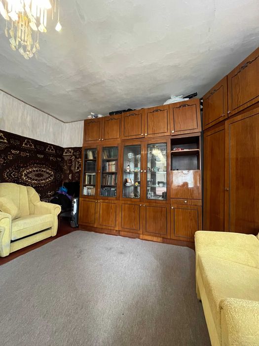 Продається частина будинку по вул. Народного Руху, з ділянкою. LD