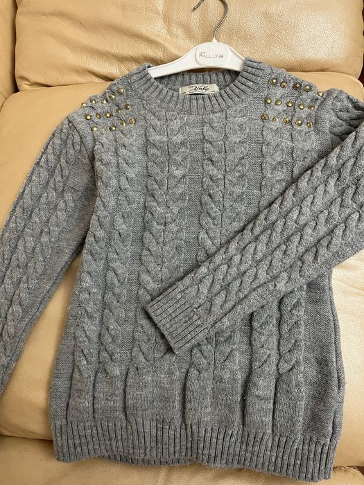 Светрик для дівчинки