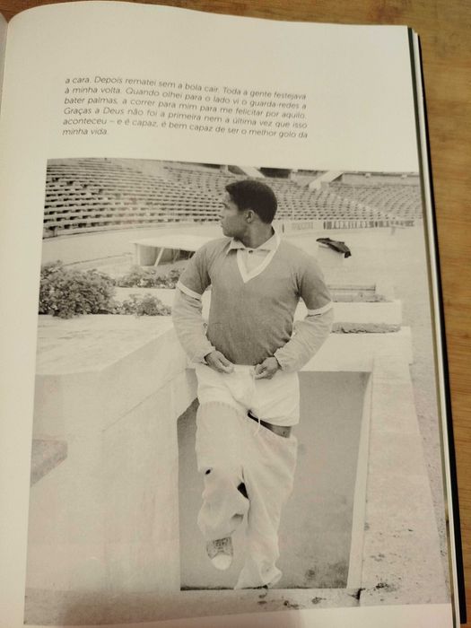 Eusébio como nunca se viu de António Simões