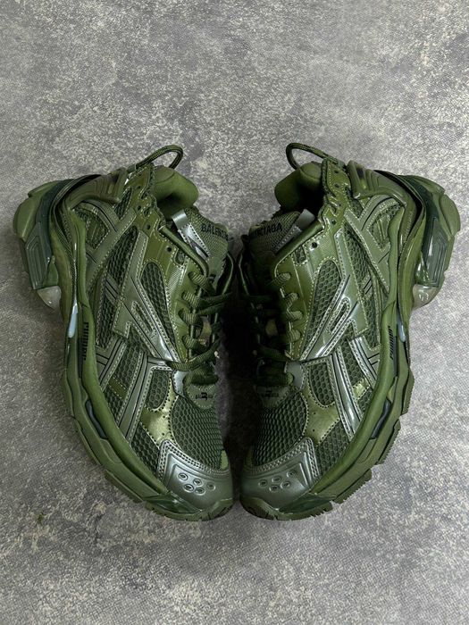 BALENCIAGA Runner кроссовки зеленые кеди кросівки зелені 43 41 42 39