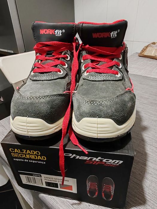 Sapatos de trabalho
