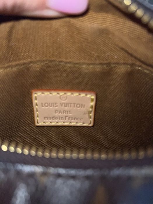 Стильна сумка-скринька у дизайні Monogram