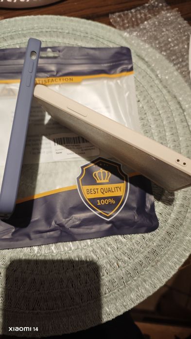 2x case granat & kremowy do telefonu random. np iphoneXR