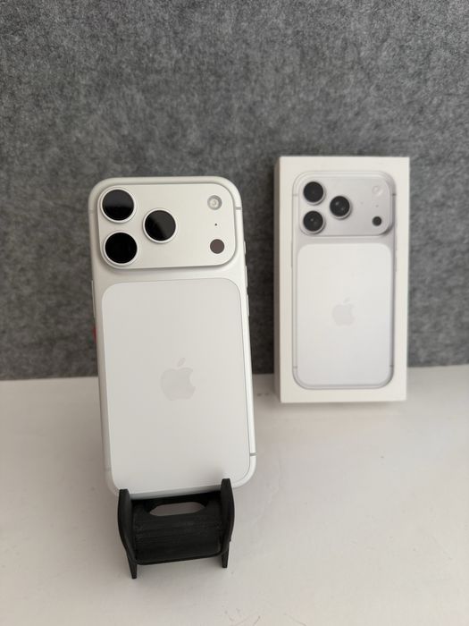 Iphone 17 Pro 256GB Silver (2 ciclos)