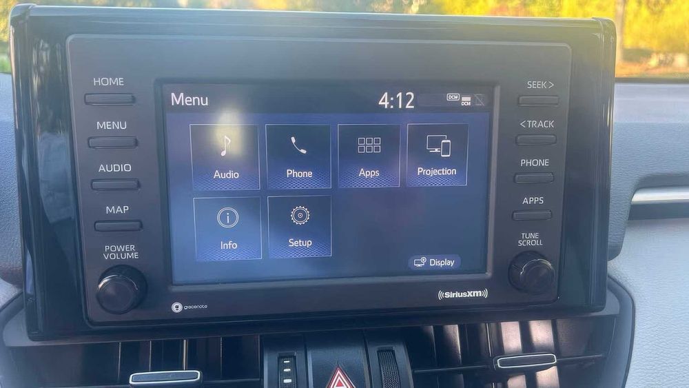 Toyota RAV4 Hybrid XSE      2021