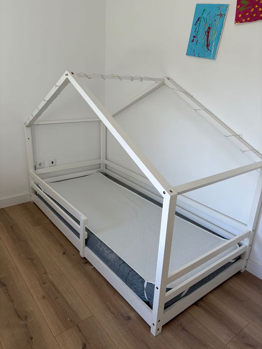 Cama infantil tamanho Solteiro com colchão