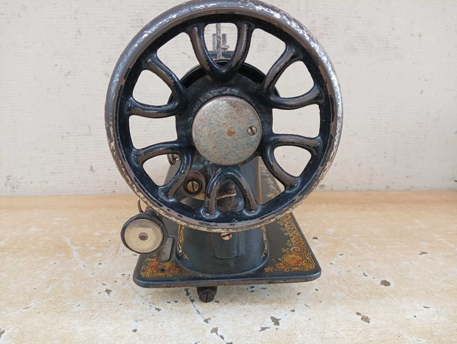 Stara maszyna do szycia - Singer - nr 099325