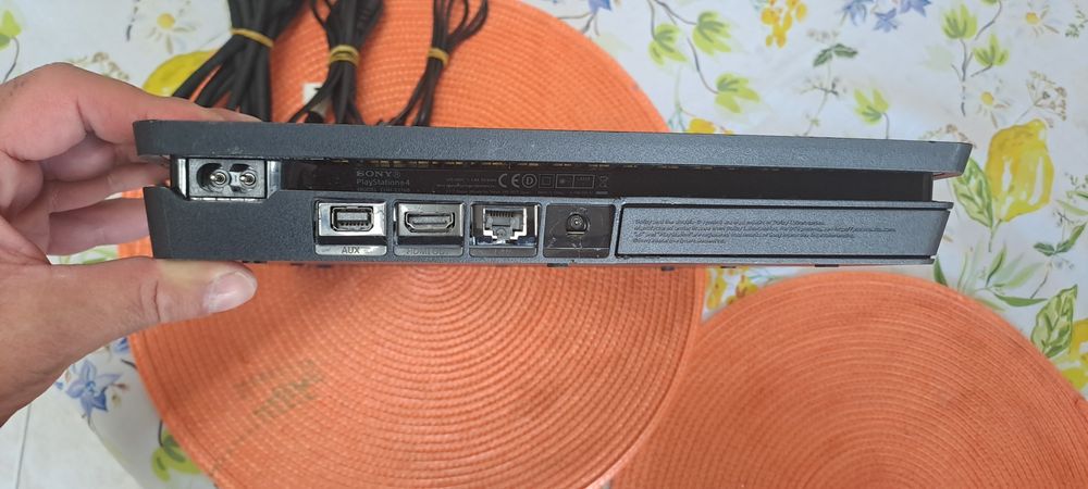 Ps4 Slim 12.52 500gb desbloqueado