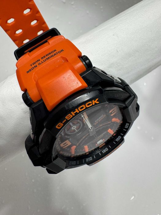 CASIO GA-1000-4A G-SHOCK SKY COCKPIT Quartzo Laranja Preto