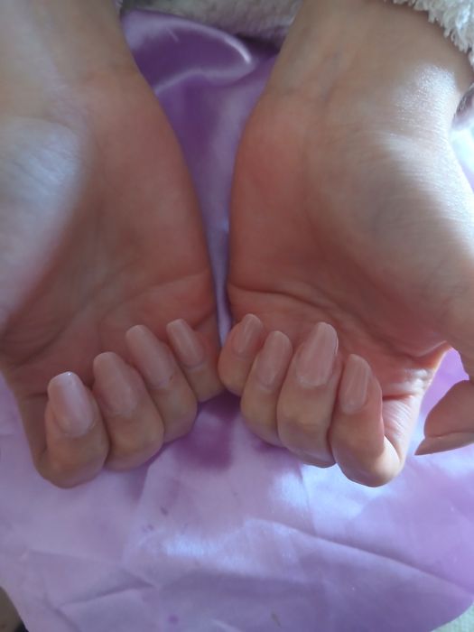 Modelo Alongamento de Unhas