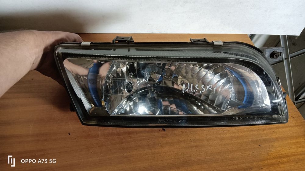 Farol Nissan Almera ótica 1998 direita