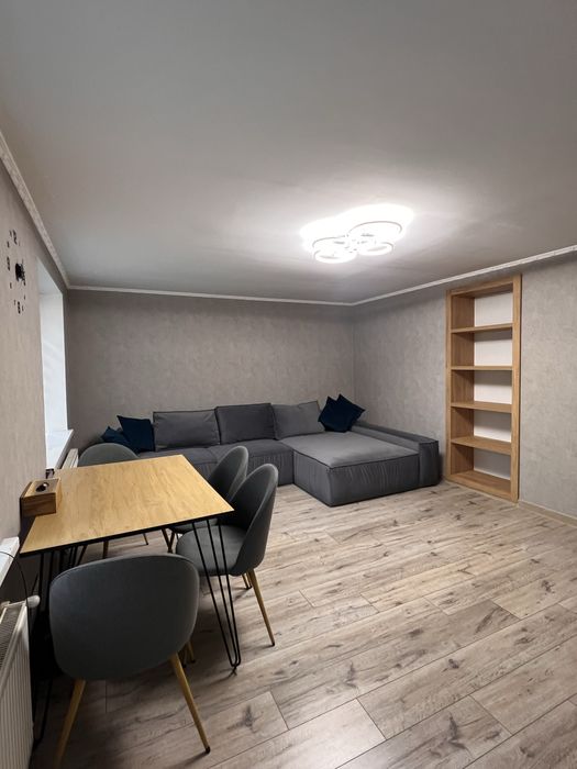 Продається простора 3х кім. Квартира зі свіжим ремонтом