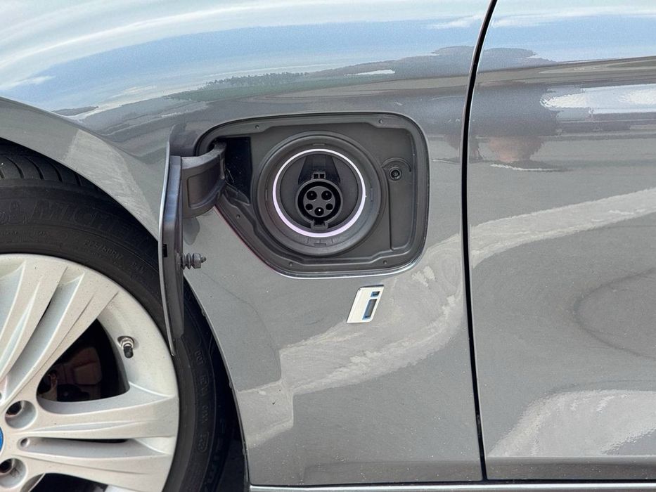 BMW F30 330е 2.0 Гібрид Car Invest Ukraine Лізинг