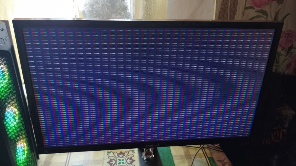 Монітор 28" Samsung U28D590D 4K UHD (3840x2160)