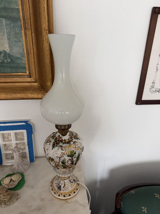 Cadeeiro em louça