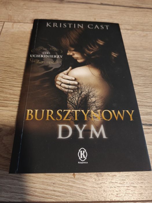 Książka "Bursztynowy dym"