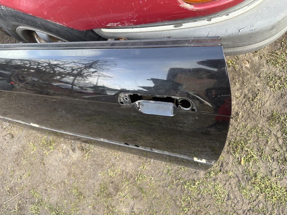 Передня ліва водійська дверка двері водія дверь левая БМВ е36 купе