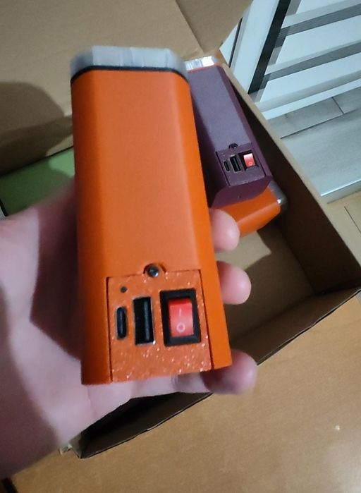 Фонарик power bank