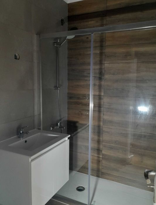 Apartamento T2 remodelado na Quinta do Mendes