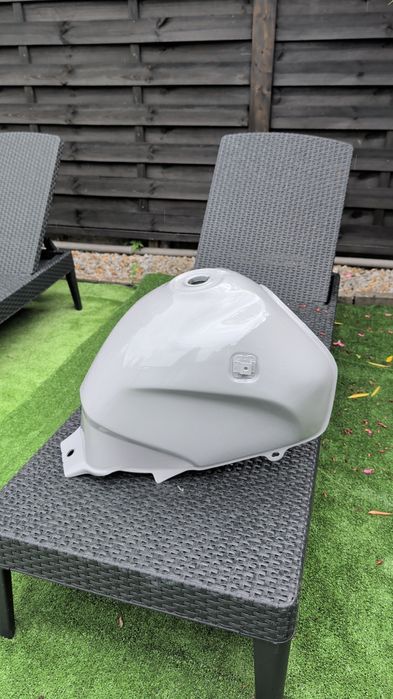Zbiornik paliwa  Honda Varadero 125 przedlift