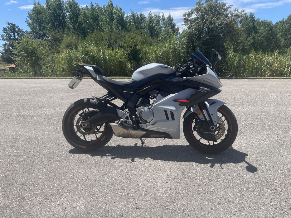 CF Moto 675 SR-R