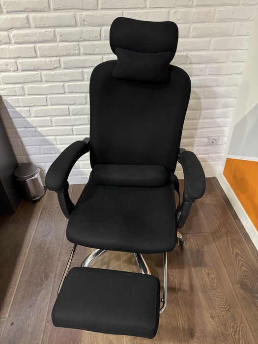 Офісні крісла / різні моделі, зручні, у хорошому стані