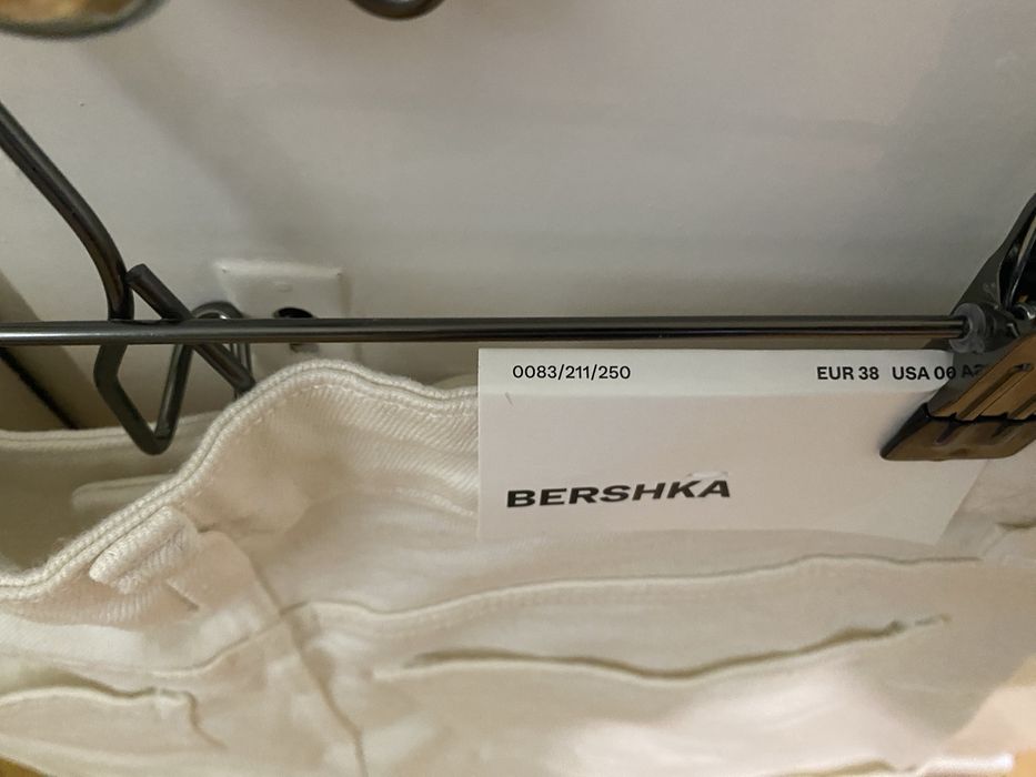 Шорти Bershka 36-38