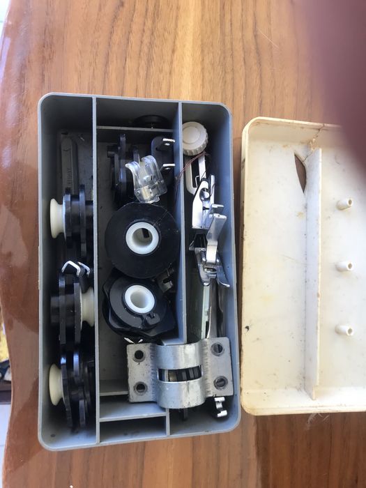 Maquina costura Necchi 554