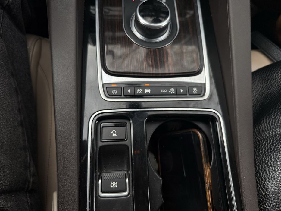 Jaguar f-pace 2016 2.0 d 2л. дизель ягуар європа