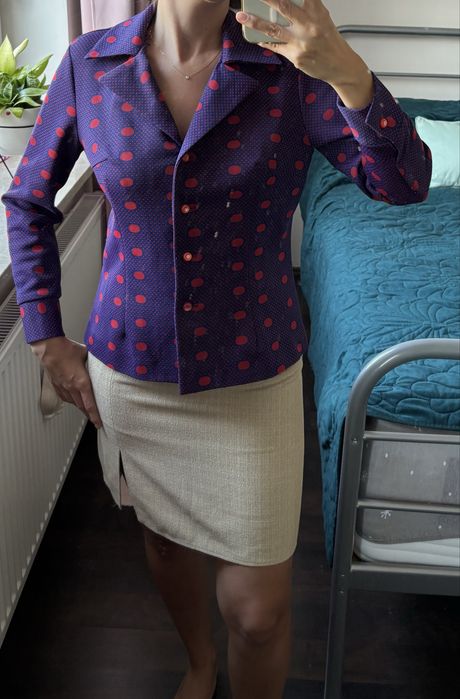 Dom mody Lid w łodzi retro marynarka z czerwonymi guzikami. Unikat