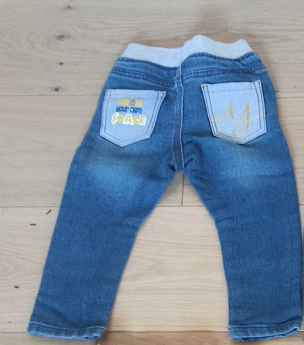 Zestaw: bluza moro i dżinsy, r.86-92