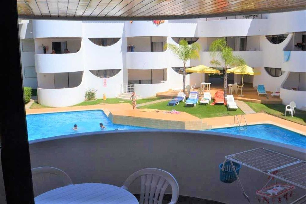 Vilamoura com piscina,wifi,churrasqueira-julho e setembro