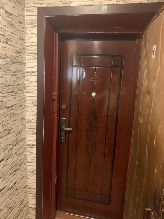 Терміново !!!Продається 3-кім квартира, 58 м² у Лісовій Поляні | 1 поверх з 5/ Піч + електроопалення | Електричка поруч